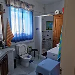 Modern Confortable For 1 Person Only In A Shared Flat Close To Alloggio in famiglia *