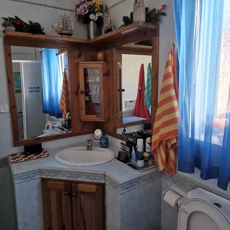 Modern Confortable For 1 Person Only In A Shared Flat Close To *